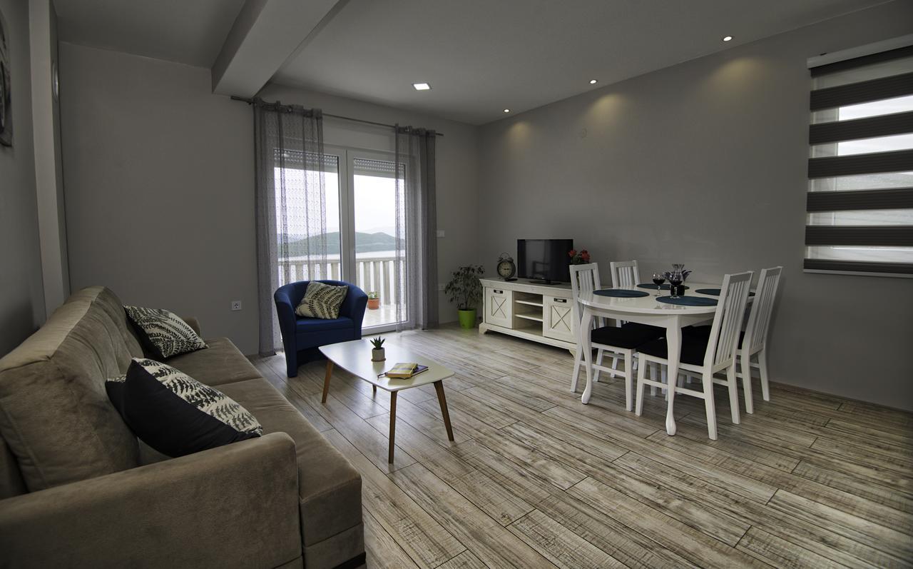 Apartments Leona Neum Eksteriør bilde