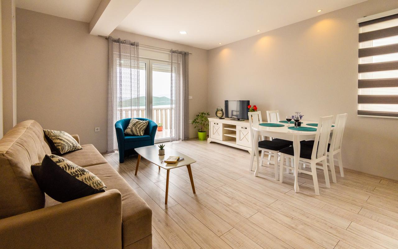 Apartments Leona Neum Eksteriør bilde